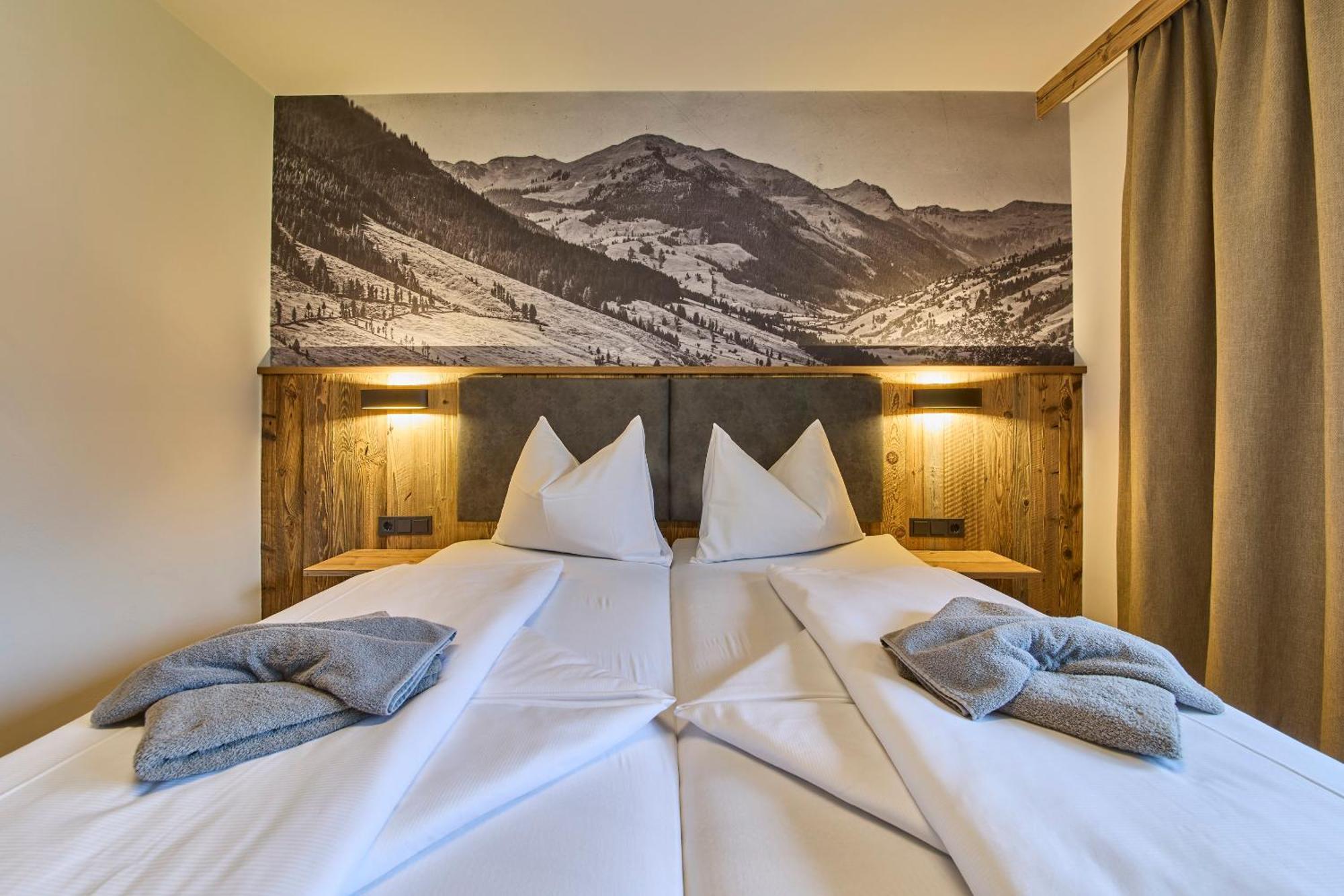 Eibinghof Bed & Breakfast & Swim Saalbach-Hinterglemm Esterno foto
