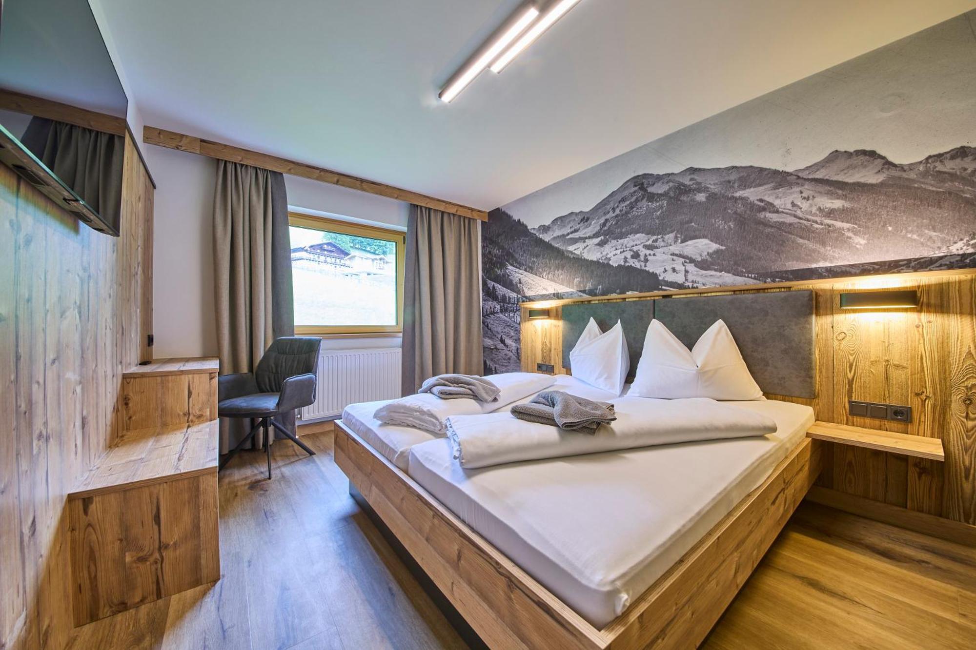 Eibinghof Bed & Breakfast & Swim Saalbach-Hinterglemm Esterno foto