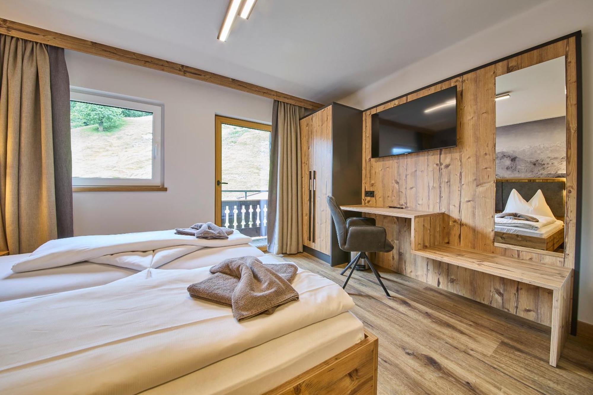 Eibinghof Bed & Breakfast & Swim Saalbach-Hinterglemm Esterno foto